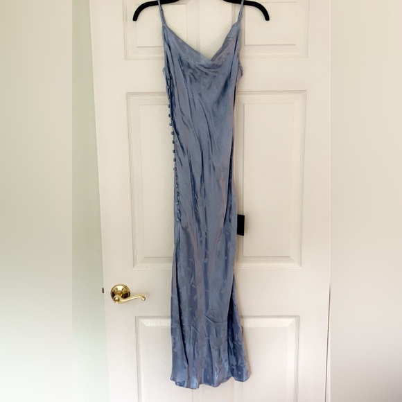 NWT Lulus Light Blue Satin Midi Dress! - Picture 6 of 8